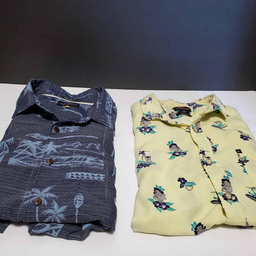 Quiksilver Mens  Button up shirts 2 pack lot M / L